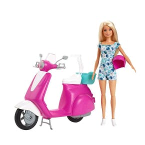 Barbie En Haar Scooter