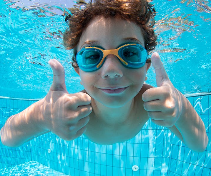 Durven Gewond raken Beschietingen Spelen in het zwembad - De leukste spelletjes | Fun